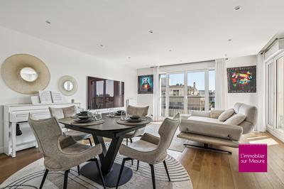 Appartement - 98 m² - 4 pièces