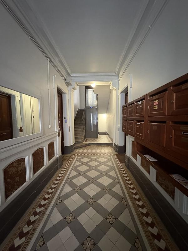 Appartement - 152 m² - 5 pièces