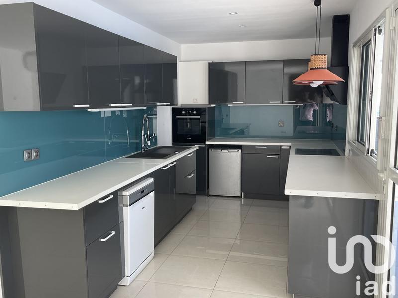 Maison - 180 m² - 6 pièces