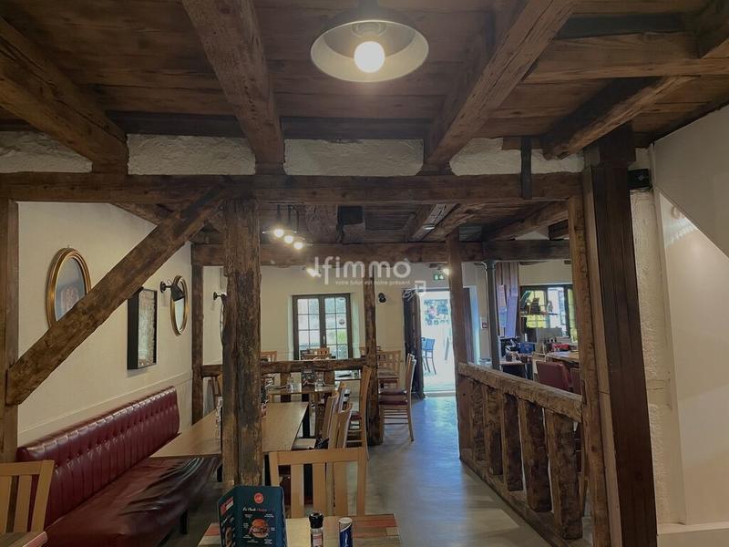 Bureau - 200 m² - 6 pièces