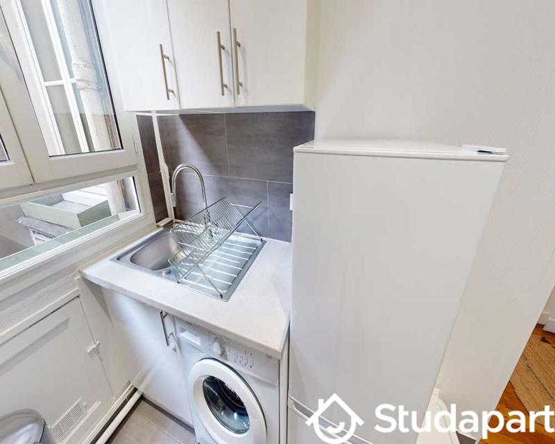 Chambre - 60 m² - 1 pièce