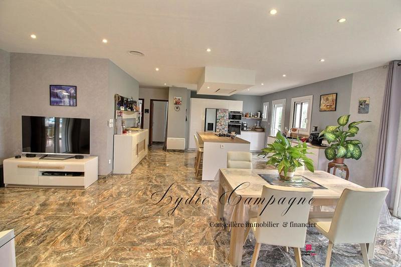 Maison - 150 m² - 4 pièces