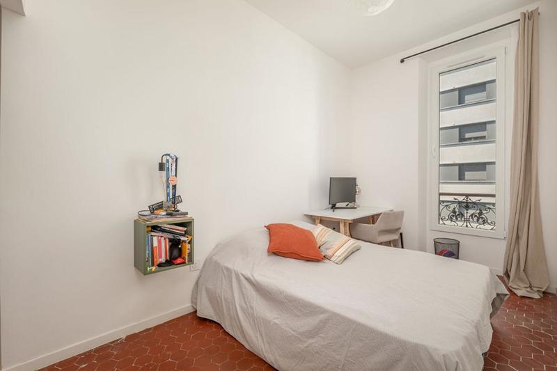 Appartement - 92 m² - 5 pièces