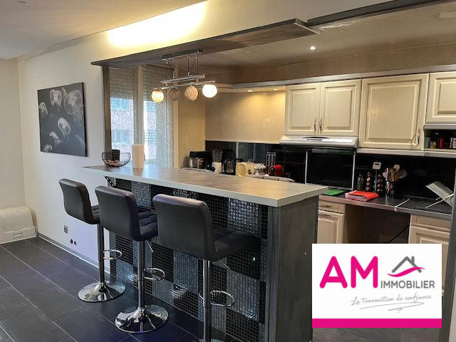 Appartement - 91 m² - 4 pièces