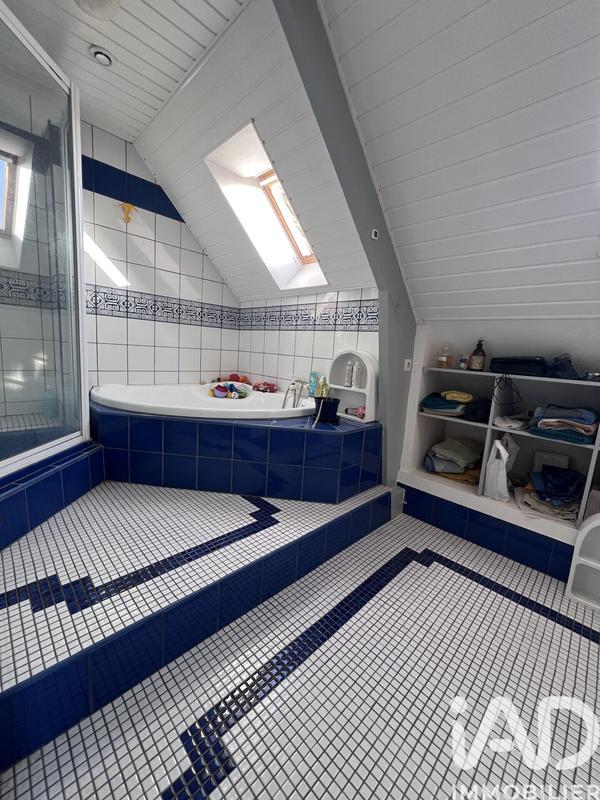 Maison - 158 m² - 7 pièces