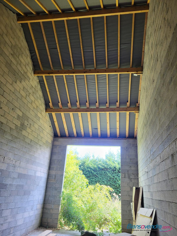 Maison traditionnelle - 270 m² - 4 pièces