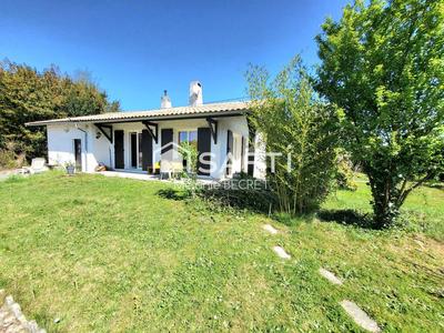 Maison - 90 m² - 4 pièces