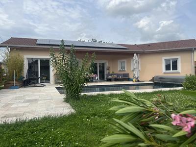 Maison - 112 m² - 6 pièces