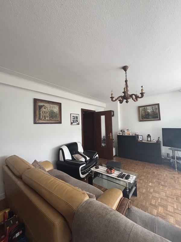 Appartement - 95 m² - 3 pièces