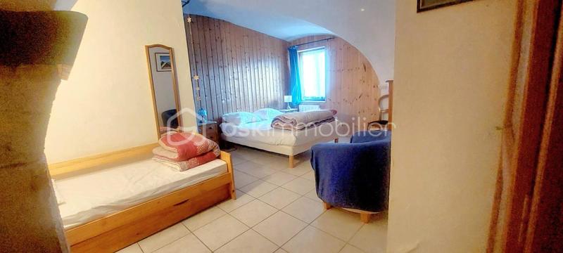Appartement - 185 m² - 7 pièces