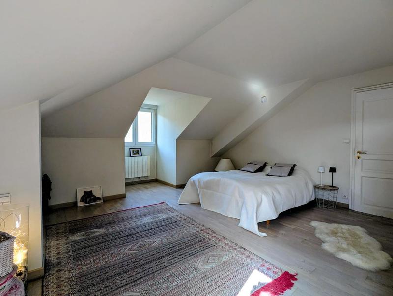 Duplex - 198 m² - 5 pièces