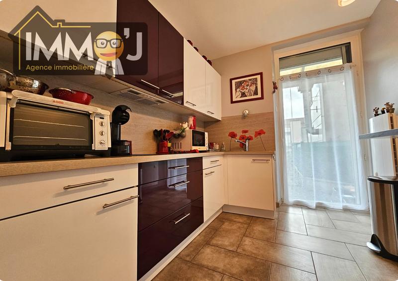 Appartement - 87 m² - 5 pièces