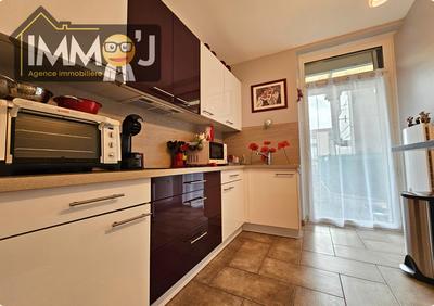 Appartement - 87 m² - 5 pièces