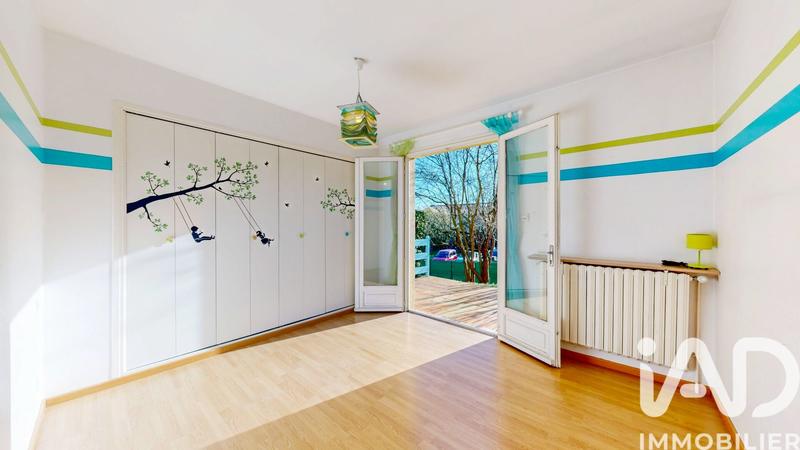 Maison - 220 m² - 7 pièces