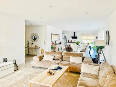 Maison - 155 m² - 5 pièces