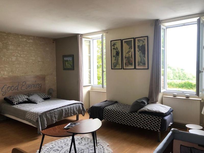 Corps de ferme - 270 m² - 17 pièces