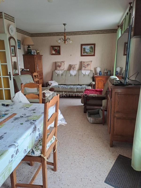 Maison traditionnelle - 68 m² - 6 pièces