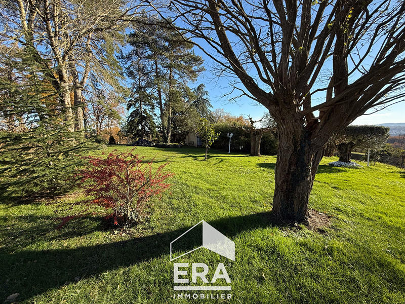 Maison - 180 m² - 5 pièces