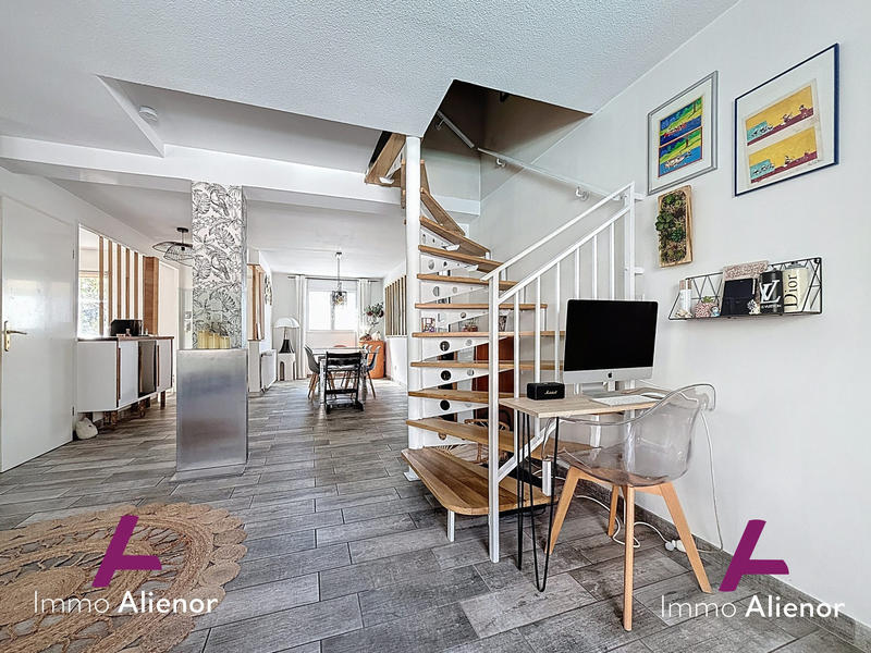 Maison - 123 m² - 6 pièces