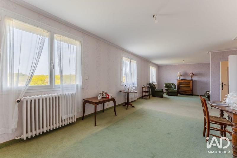 Maison - 241 m² - 6 pièces