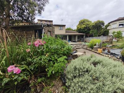 Maison de ville - 142 m² - 7 pièces