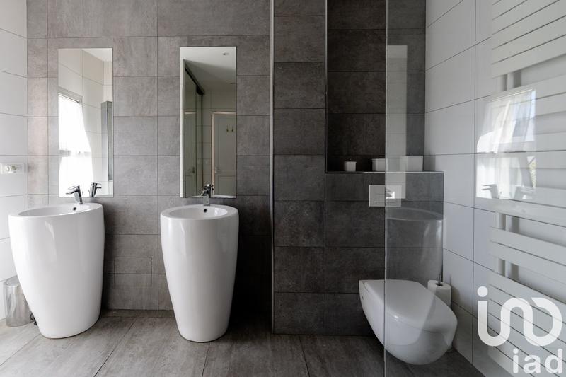 Maison - 193 m² - 6 pièces