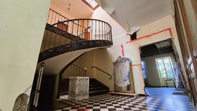 Maison - 333 m² - 6 pièces