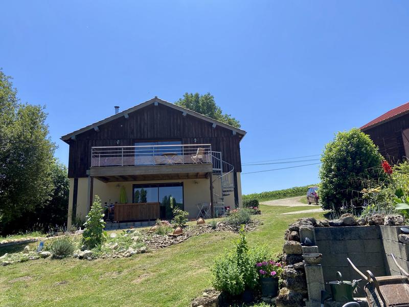 Maison traditionnelle - 177 m² - 7 pièces