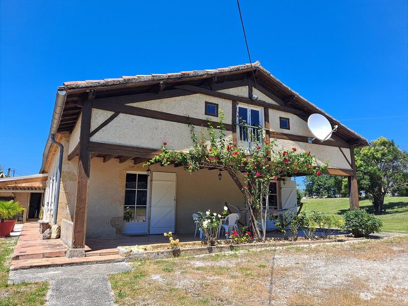 Maison - 166 m² - 7 pièces