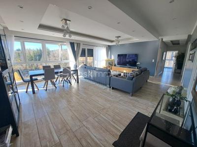 Loft - 188 m² - 6 pièces