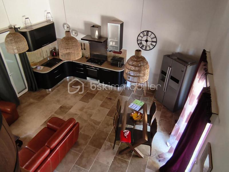 Propriété - 150 m² - 5 pièces