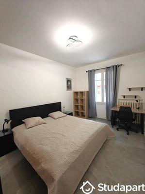 Chambre - 14 m² - 1 pièce
