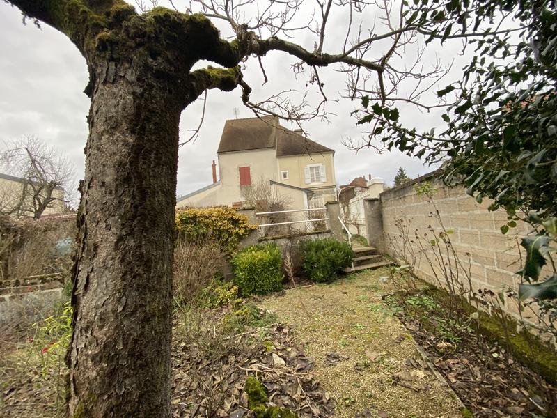 Maison - 100 m² - 8 pièces