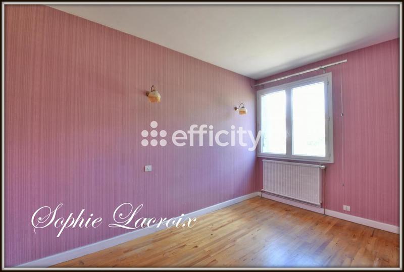 Maison - 93 m² - 5 pièces