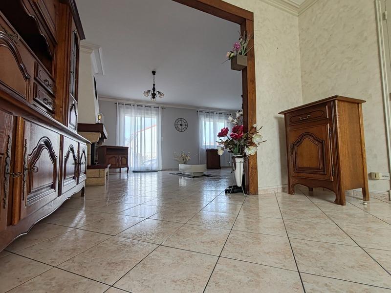 Maison - 98 m² - 5 pièces