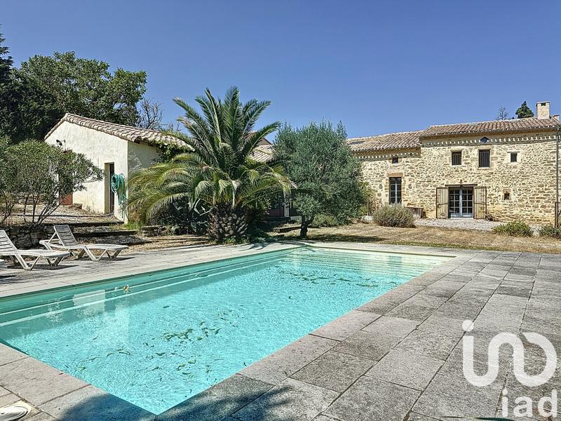 Maison - 410 m² - 11 pièces