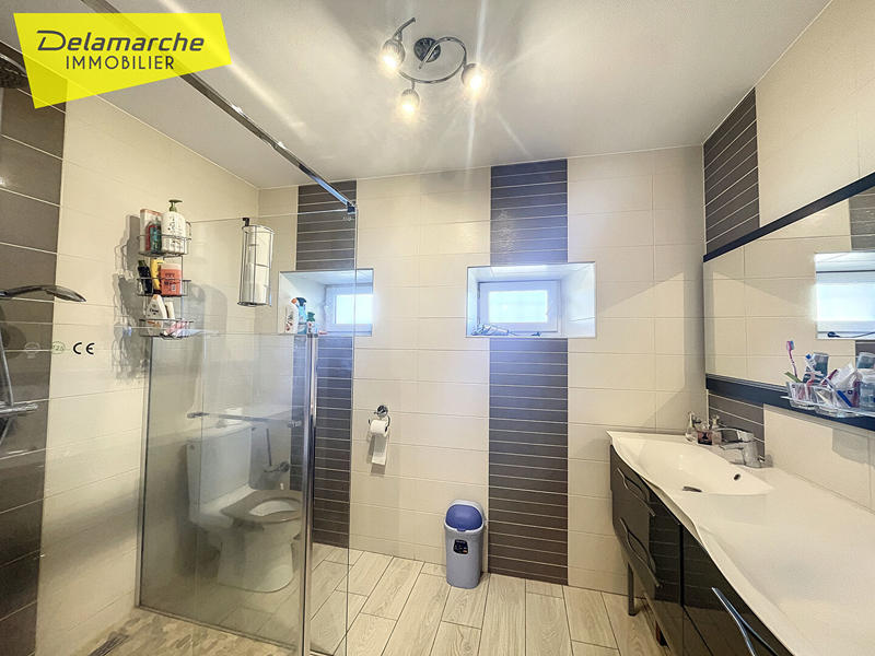 Maison - 268 m² - 11 pièces