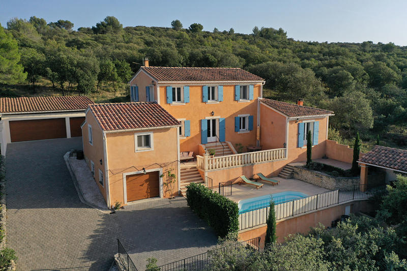 Maison - 172 m² - 8 pièces