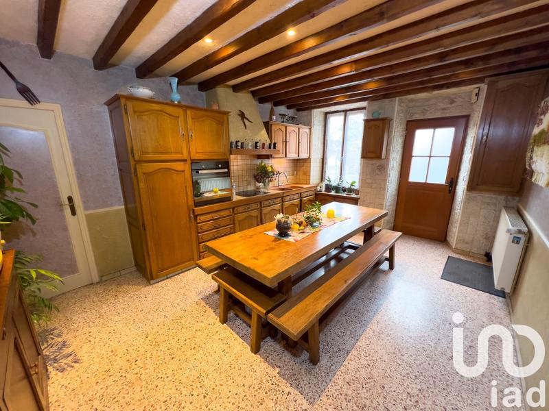 Maison - 229 m² - 8 pièces