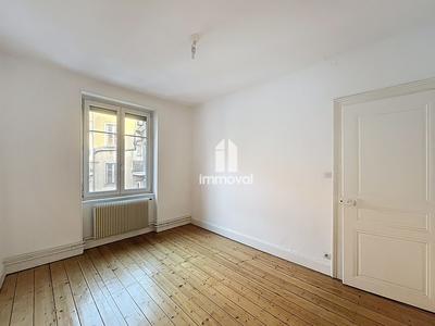 Appartement - 82 m² - 4 pièces