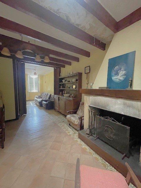 Maison - 185 m² - 10 pièces