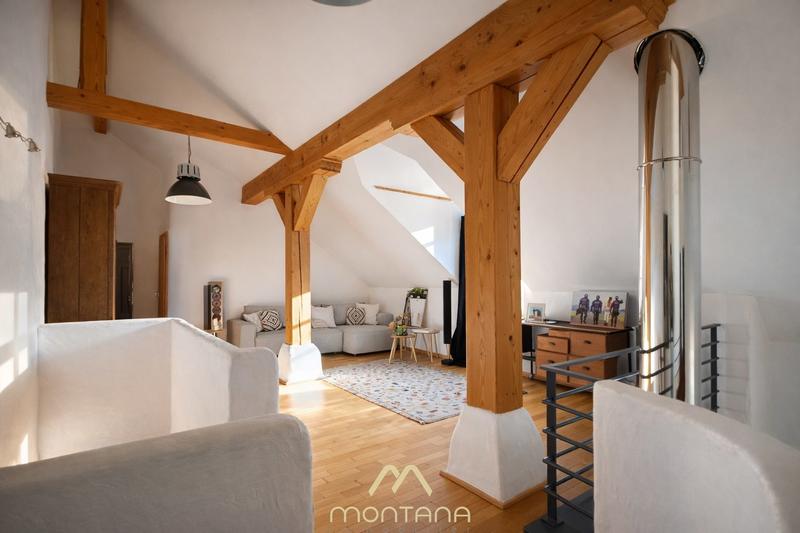 Maison - 310 m² - 8 pièces