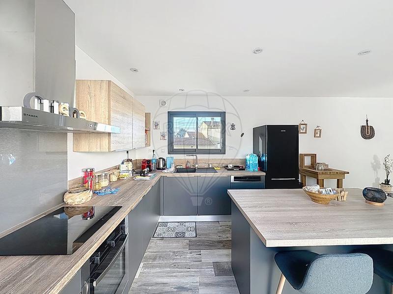 Maison - 122 m² - 4 pièces