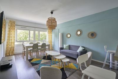 Appartement - 102 m² - 6 pièces