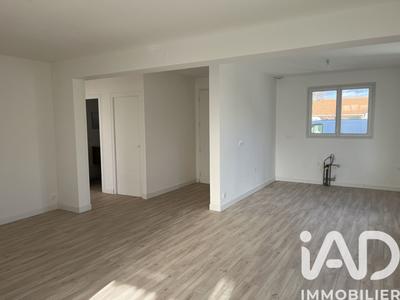 Maison - 76 m² - 4 pièces