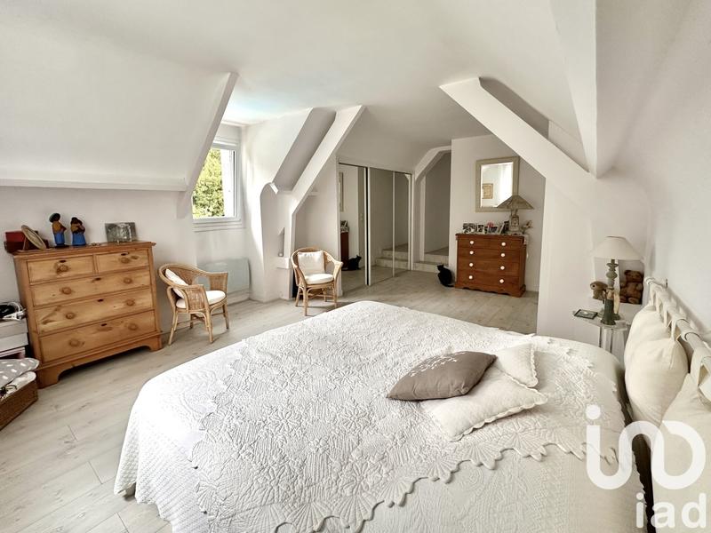 Maison - 168 m² - 6 pièces