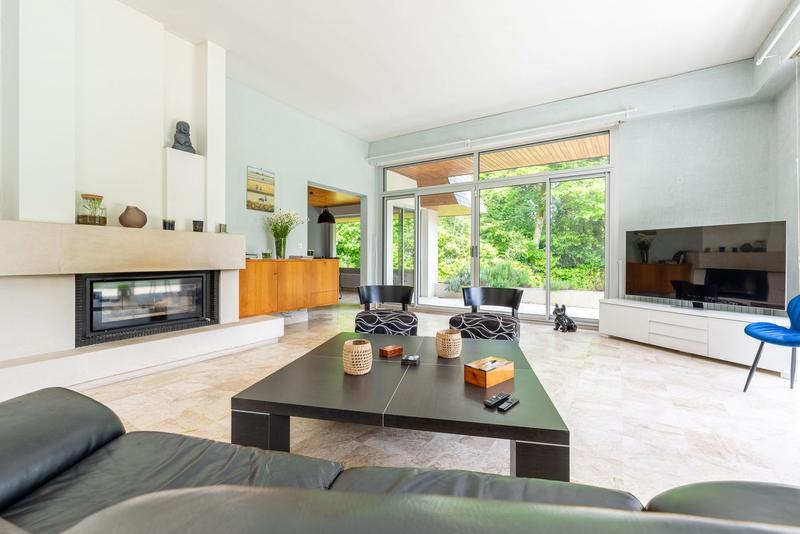 Maison - 371 m² - 9 pièces