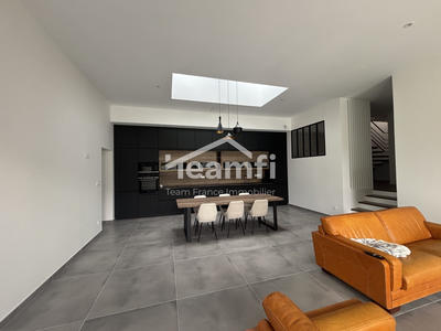 Maison - 150 m² - 5 pièces