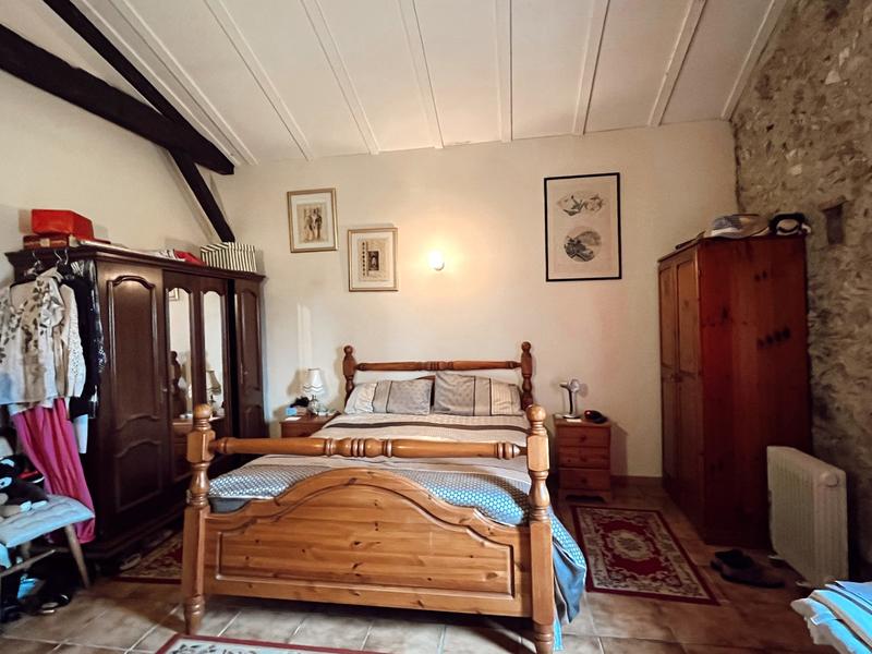 Maison traditionnelle - 194 m² - 7 pièces