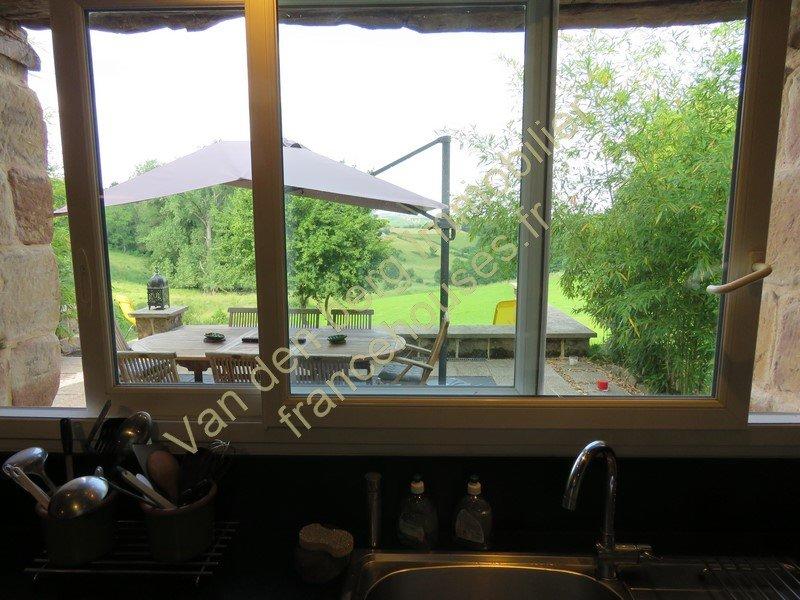 Propriété - 183 m² - 6 pièces